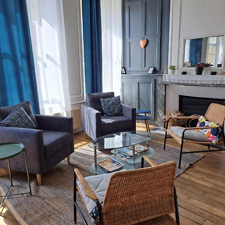 Le Logis Des Dames Lägenhet Sedan Exteriör bild